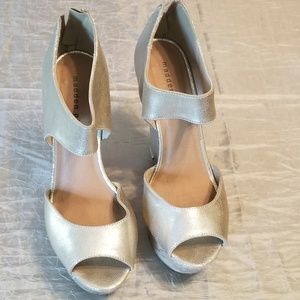 Madden girl wedge heel